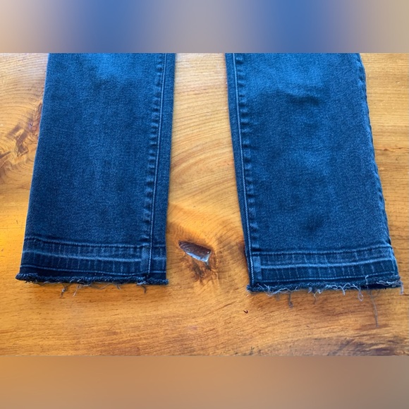 DL1961 Mara jeans. Size 26 - Picture 13 of 16